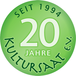 20 Jahre Kultursaat; dieses Zeichen machte 2014 auf das Jubiläum aufmerksam.