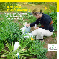 Durch Klicken auf die Titelseite der Broschüre Biologische Pflanzenzüchtung - Neue Sortenvielfalt für die Zukunft des (Öko-)Landbaus öffnet sich ein neues Fenster mit der Meldung auf der Kultursaat-Website, die den Online-Blätterkatalog enthält.